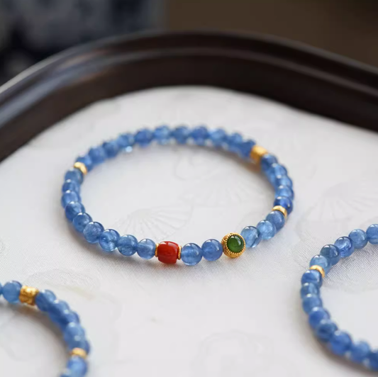 Natural Kyanite Crystal Bracelet: Clarity, Intuition & Serene Flow