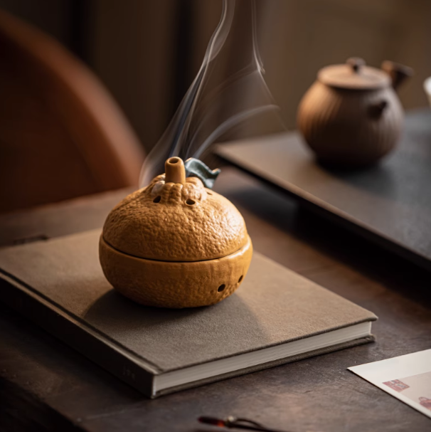 Zen Ceramic Incense Burner: The Art of Scented Living