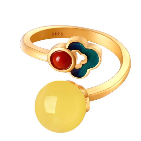 Amber & Ancient Gold Ring: Earth's Wisdom, Timeless Fortune