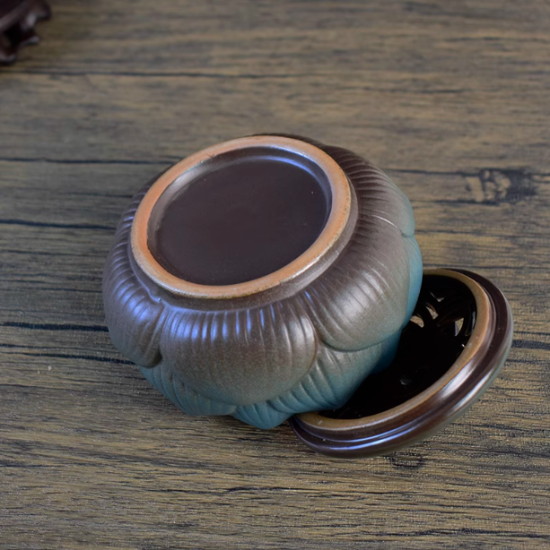 Lotus Ceramic Incense Burner: The Zen of Scent and Serene Growth